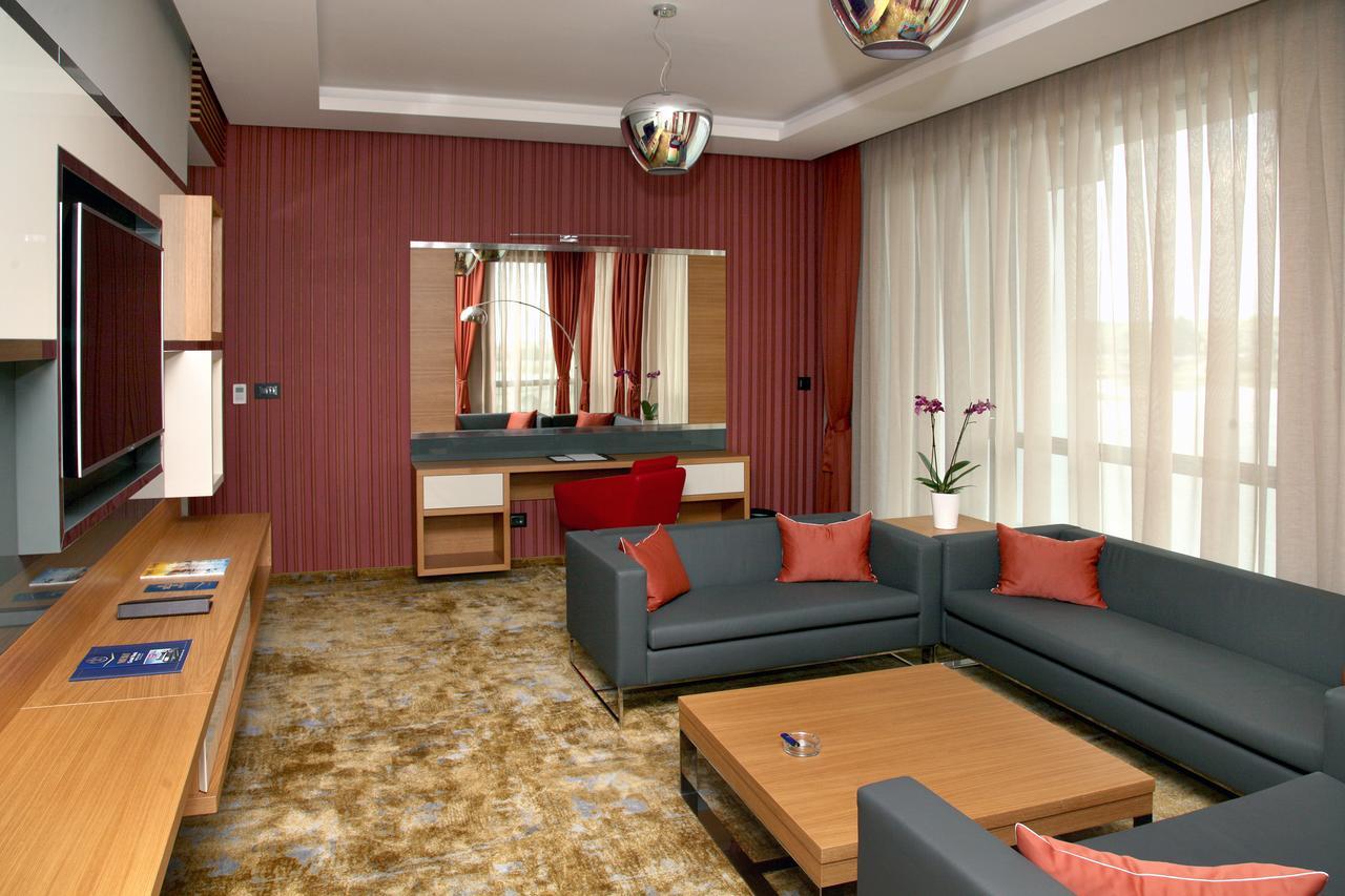Merit Grand Mosta Spa Hotel & Casino 斯维伦格勒 外观 照片